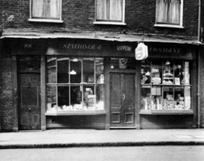 88 Dean Street 1965 n.jpg       . Click on the picture to enlarge